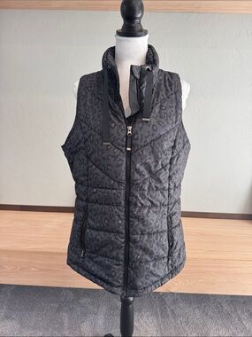 Maurices Black Quilted Leopard-Print Puffer Vest - Excellent Condition
